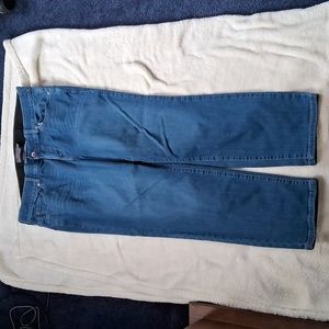 Torrid Woman size 20R premium stretch bomb shell straight denim jeans